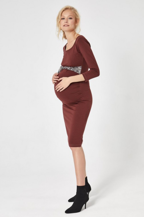 CM4723 Sukienka ciążowa z ozdobnym wiązaniem - bordowa