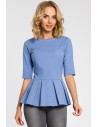 Dopasowana bluzka damska z plisowaną baskinką - niebieska