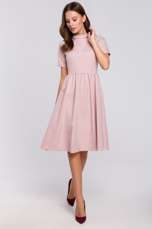 CM4967 Sukienka ze stójką - brudno-różowa