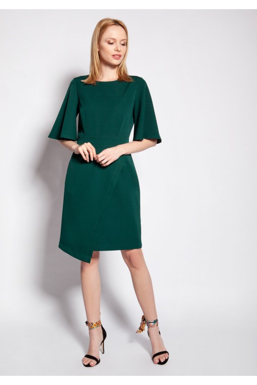 CM5367 Dopasowana sukienka odcinana w pasie - zielona
