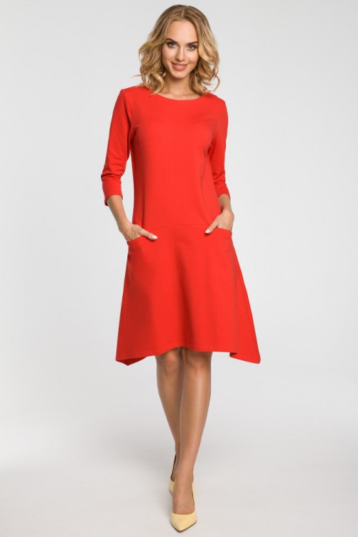 CM3107 Asymetryczna sukienka z obniżoną talią - czerwona