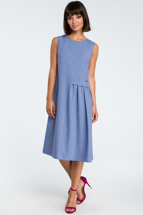 CM3756 Zwiewna sukienka midi bez rękawów - niebieska