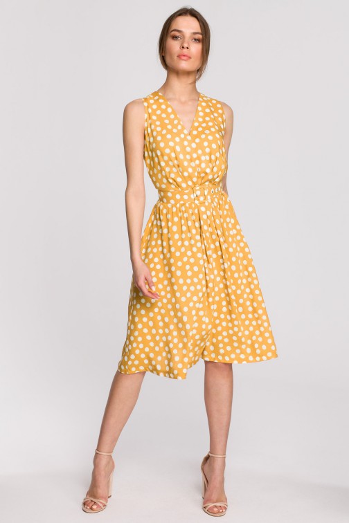 CM5942 Sukienka bez rękawów z paskiem - żółta