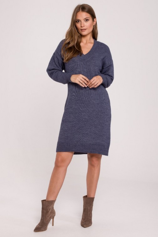 CM6281 Sukienka swetrowa z dekoltem V - niebieska