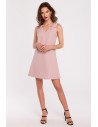 Trapezowa sukienka z kokardą na ramieniu - brudno-różowa