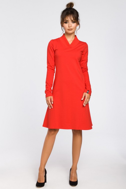 CM3182 Sukienka z klinami i wstawkami ze ściągacza - czerwona