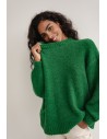 Sweter oversize z bufiastymi rękawami - zielony
